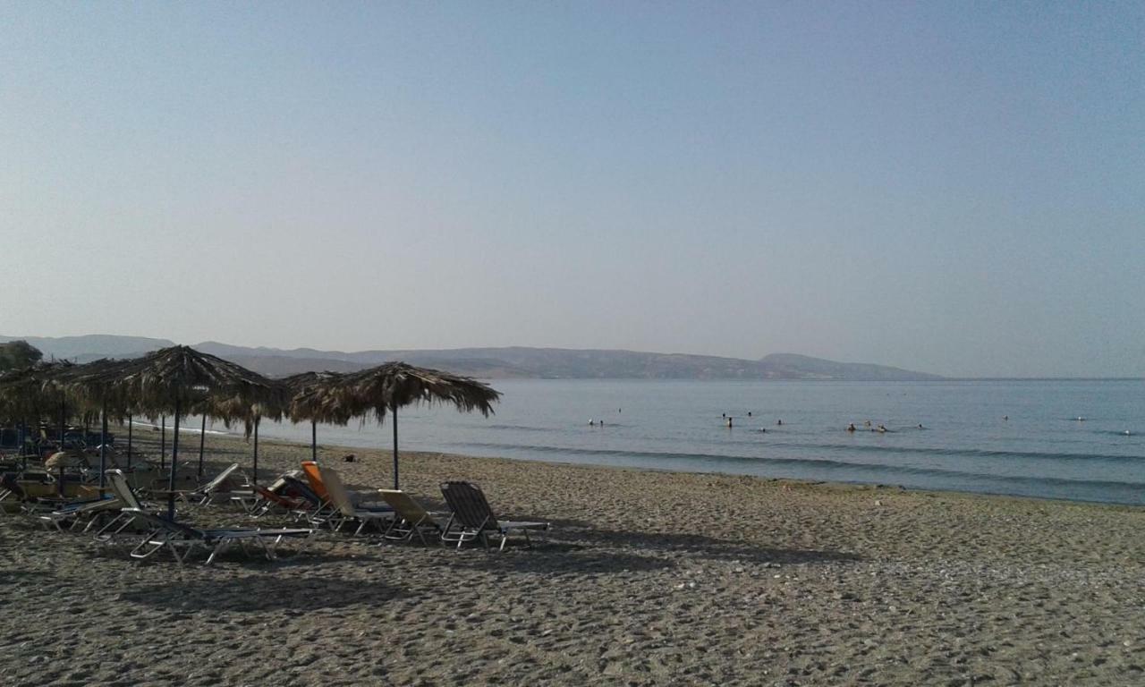 Coral Sea Apartment Kokkinos Pyrgos Eksteriør billede