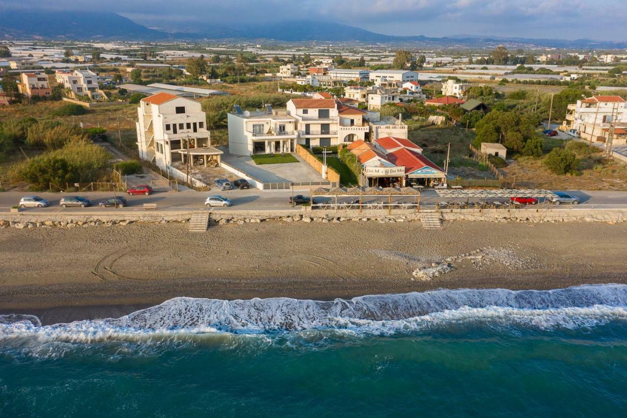 Coral Sea Apartment Kokkinos Pyrgos Eksteriør billede